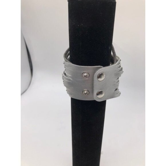 Decree Women’s Snap Button Fashion Bracelet sliver - Picture 4 of 4